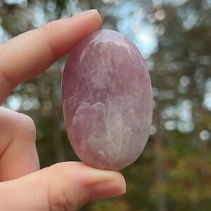 Lavender Rose Quartz Crystal Palm Stone